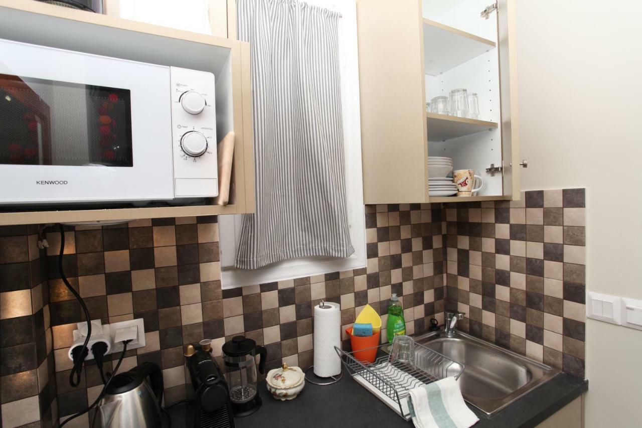 Stylish Studio Below The Acropolis Atene Esterno foto